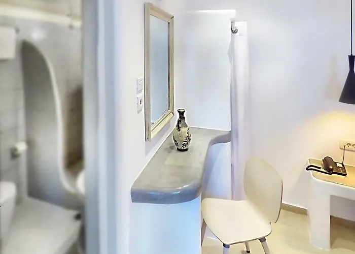 Ξενοδοχείο Tataki 2*