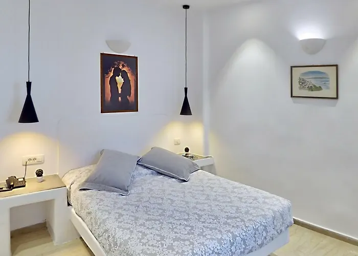 Tataki Ξενοδοχείο 2*