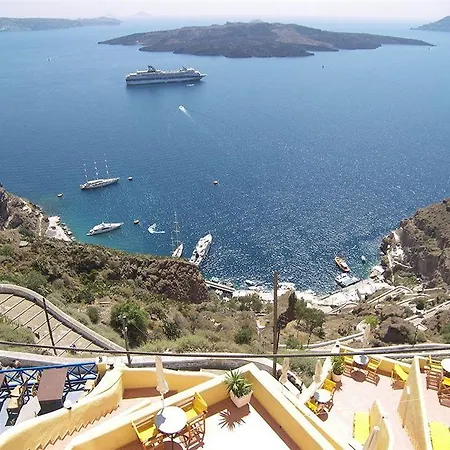 Tataki Hotel Fira (Santorini)