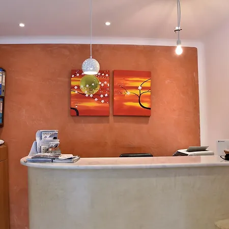 Tataki Hotel Fira (Santorini)