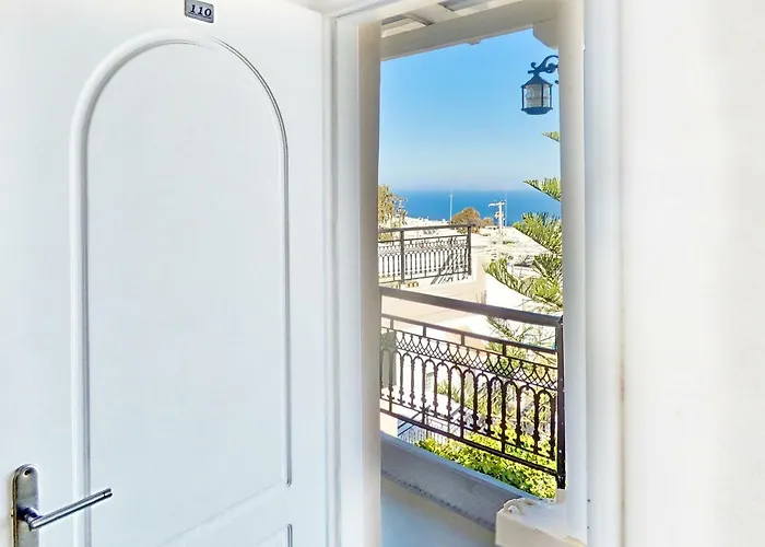 Hotel Tataki Fira (Santorini)