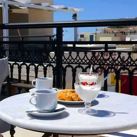 Hotel Tataki Fira (Santorini)