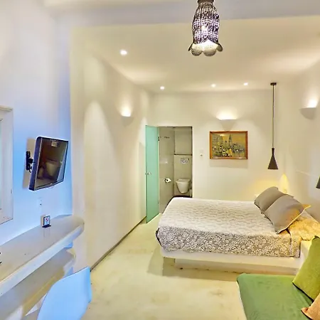 Tataki Hotel Fira (Santorini)