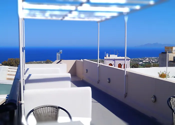 Tataki Fira (Santorini)