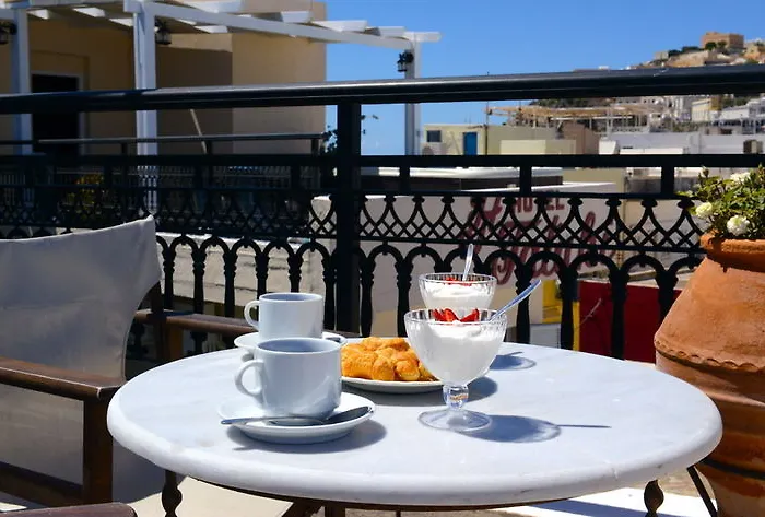 Hotel Tataki Fira (Santorini)