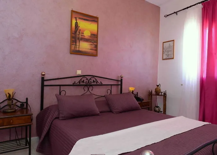 Hotel Tataki Fira (Santorini)