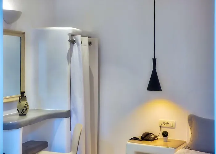 Tataki Hotel Fira (Santorini)